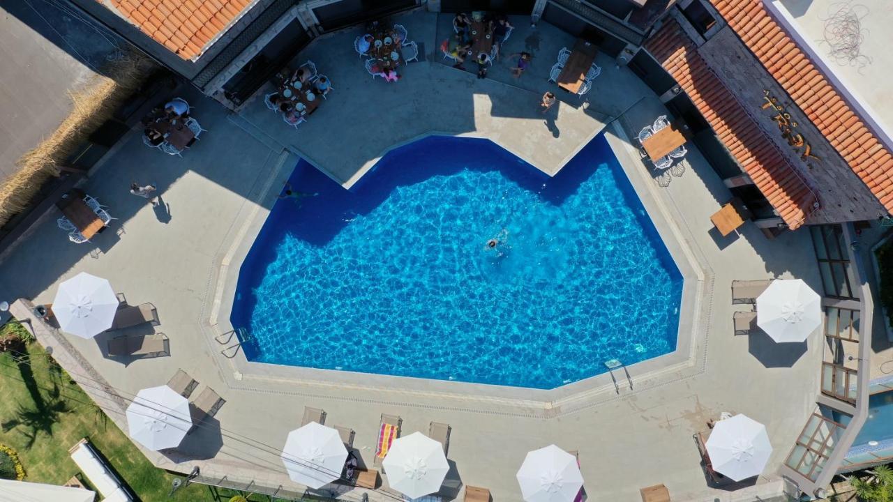 Assos Troy Beach Hotel Bagian luar foto