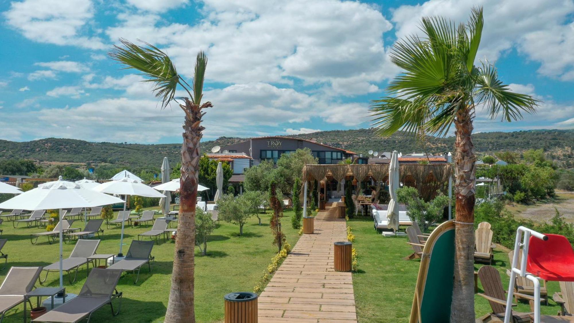 Assos Troy Beach Hotel Bagian luar foto