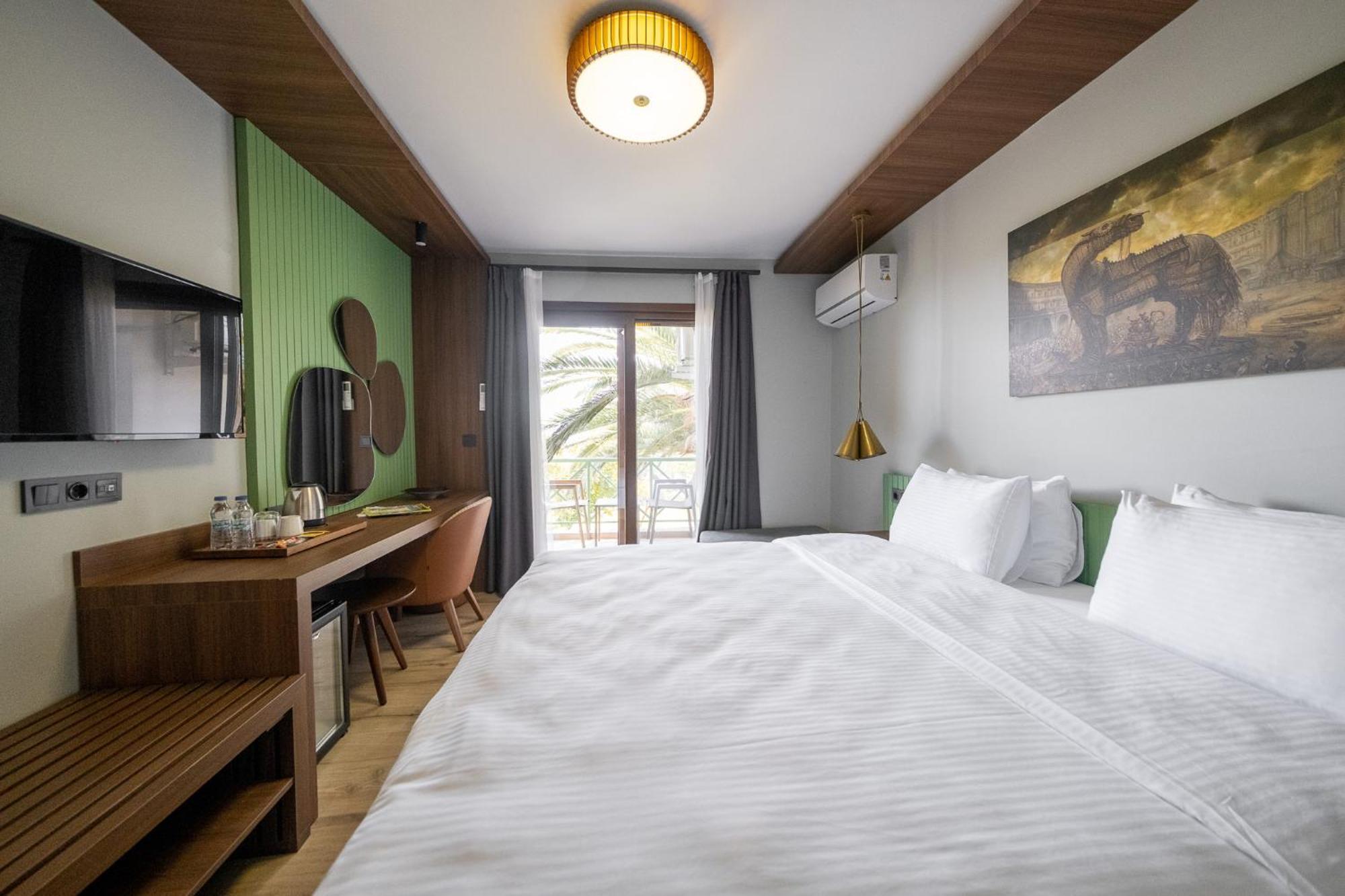 Assos Troy Beach Hotel Bagian luar foto